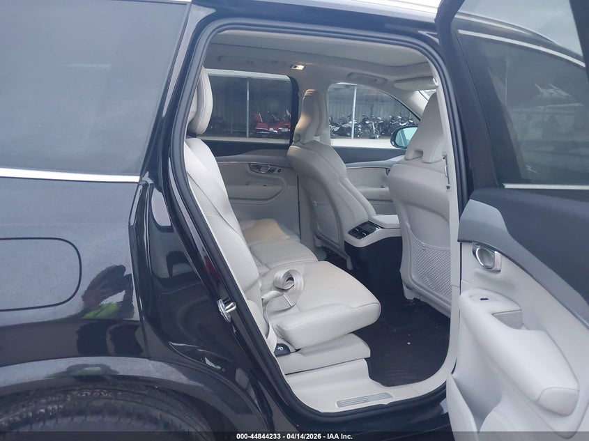 2022 Volvo Xc90 T5 Momentum 7 Passenger VIN: YV4102PK2N1839699 Lot: 44844233