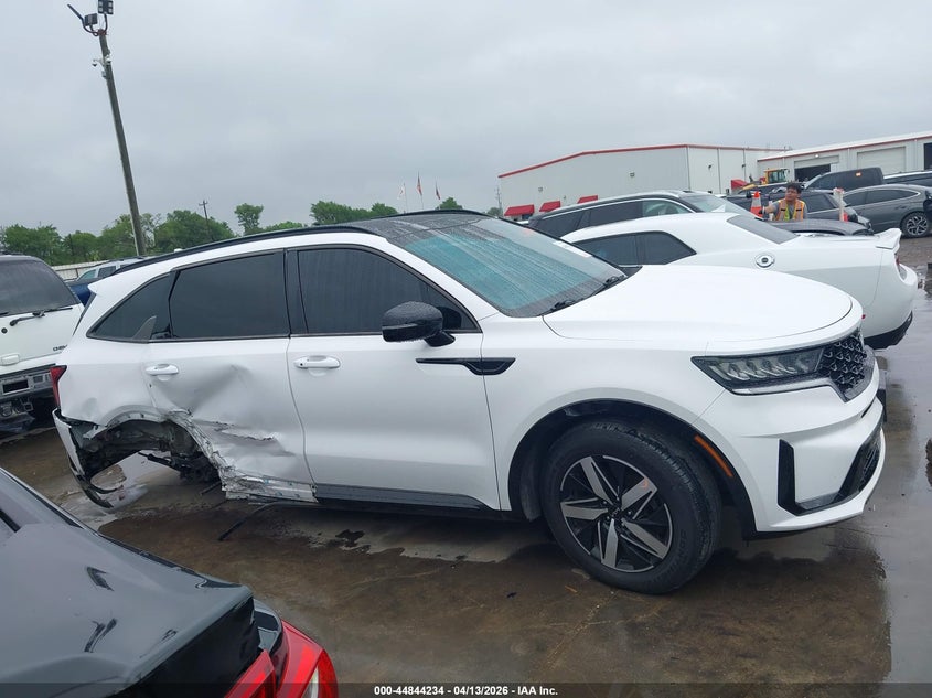 2022 Kia Sorento Ex VIN: 5XYRH4LFXNG143157 Lot: 44844234