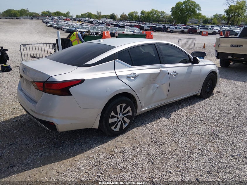 2020 NISSAN ALTIMA auction photo 4