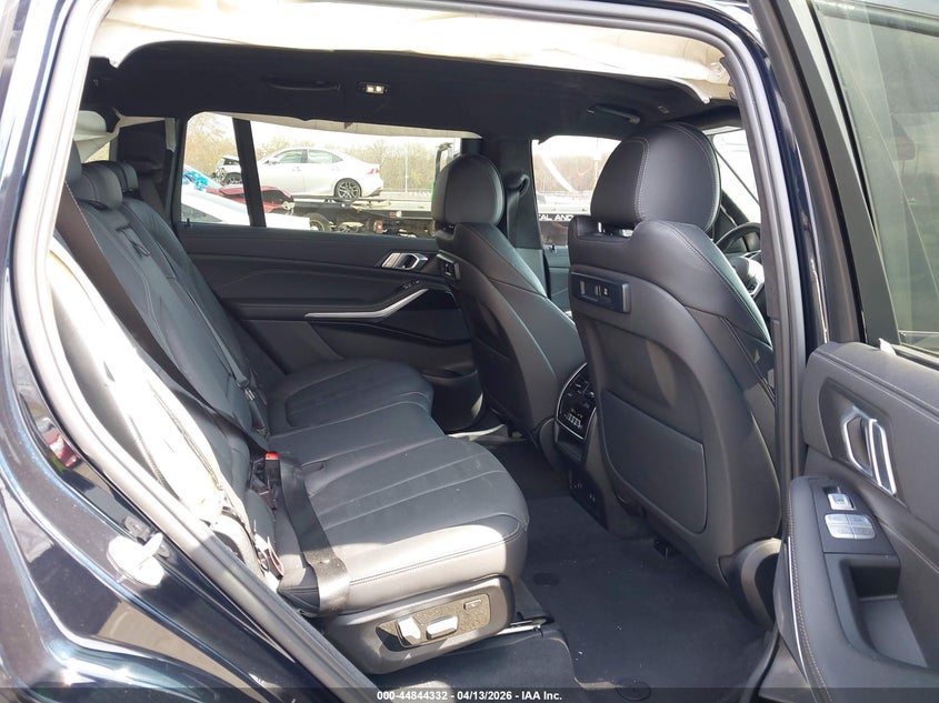 2021 BMW X7 xDrive40I VIN: 5UXCW2C01M9H45488 Lot: 44844332