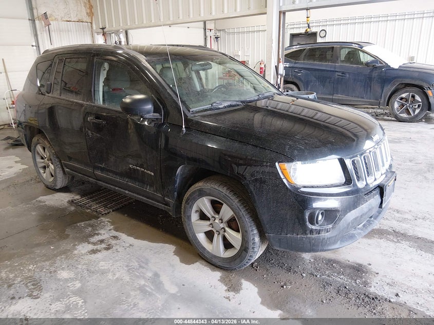 1C4NJDEB0CD636029 JEEP COMPASS Photo 1