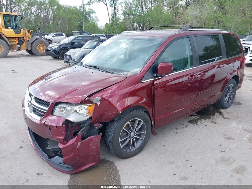 2017 Dodge Caravan 3.6 Grand Sxt red Lot 111044844598 Vin 2C4RDGCG9HR696078