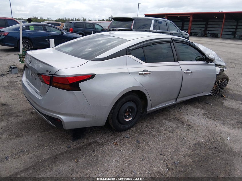 2023 Nissan Altima Sv Fwd