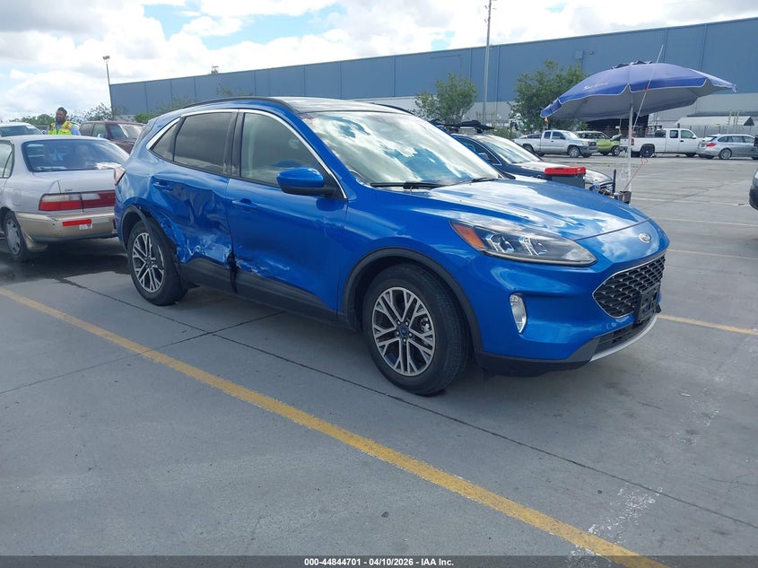 2020 Ford Escape Sel