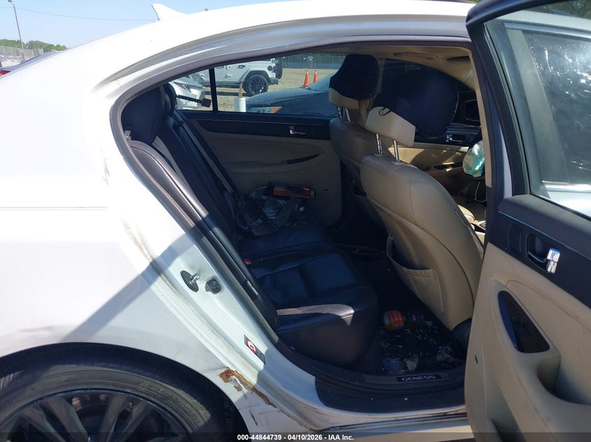 2010 Hyundai Genesis 4.6 VIN: KMHGC4DF7AU108102 Lot: 44844739