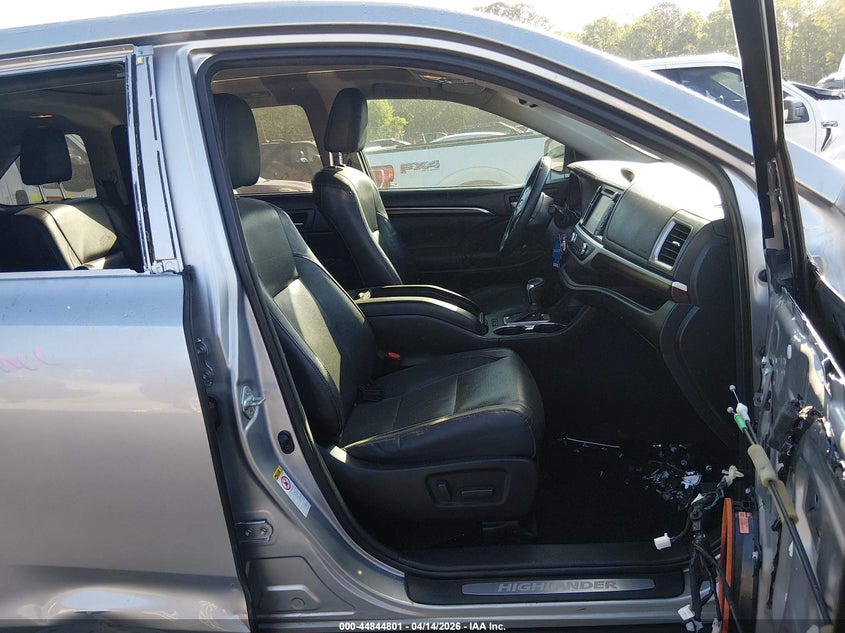 2015 Toyota Highlander Limited Platinum V6