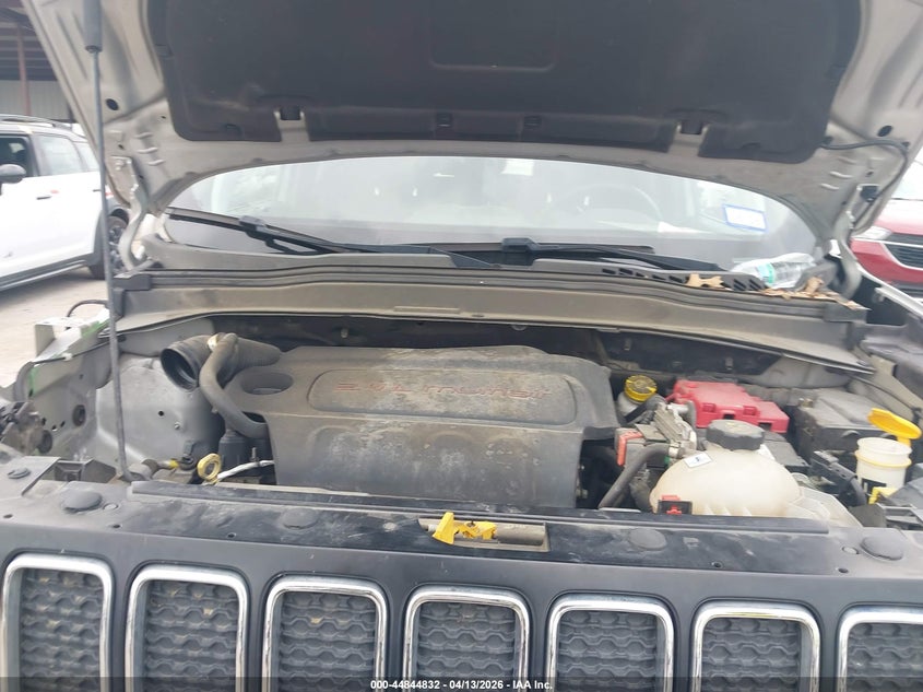 2020 Jeep Renegade Latitude Fwd VIN: ZACNJABB5LPL73909 Lot: 44844832