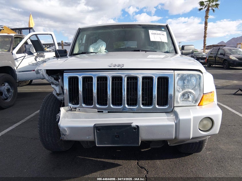 2008 Jeep Commander Sport VIN: 1J8HG48K98C221725 Lot: 44844896