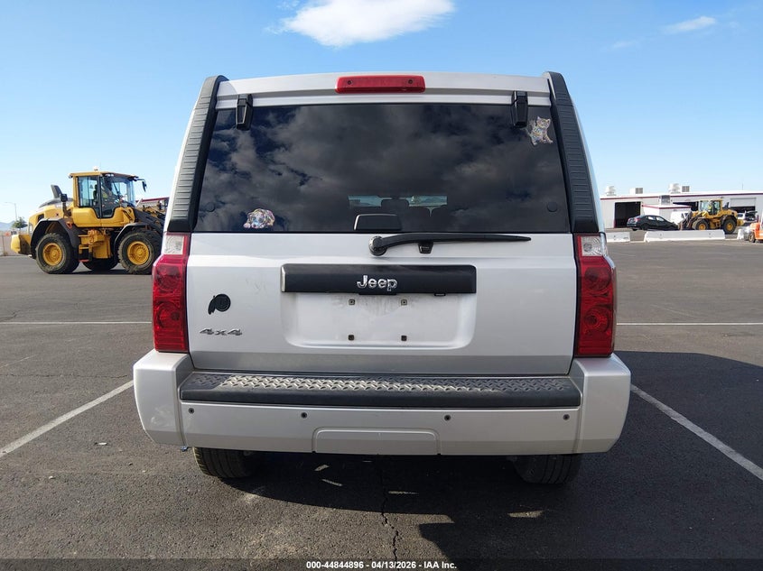 2008 Jeep Commander Sport VIN: 1J8HG48K98C221725 Lot: 44844896