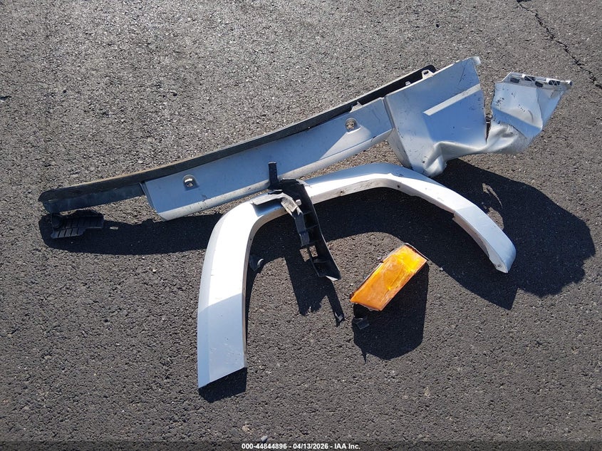 2008 Jeep Commander Sport VIN: 1J8HG48K98C221725 Lot: 44844896