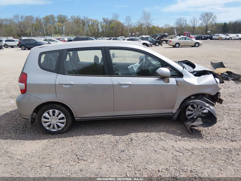 2008 Honda Fit VIN: JHMGD37438S002627 Lot: 44844902
