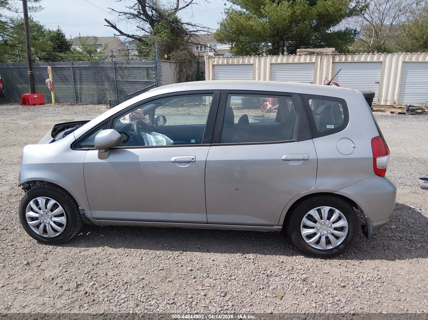 2008 Honda Fit VIN: JHMGD37438S002627 Lot: 44844902
