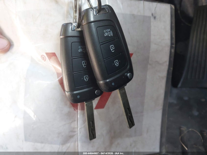 2020 Hyundai Santa Fe Se VIN: 5NMS23AD3LH147245 Lot: 44844907