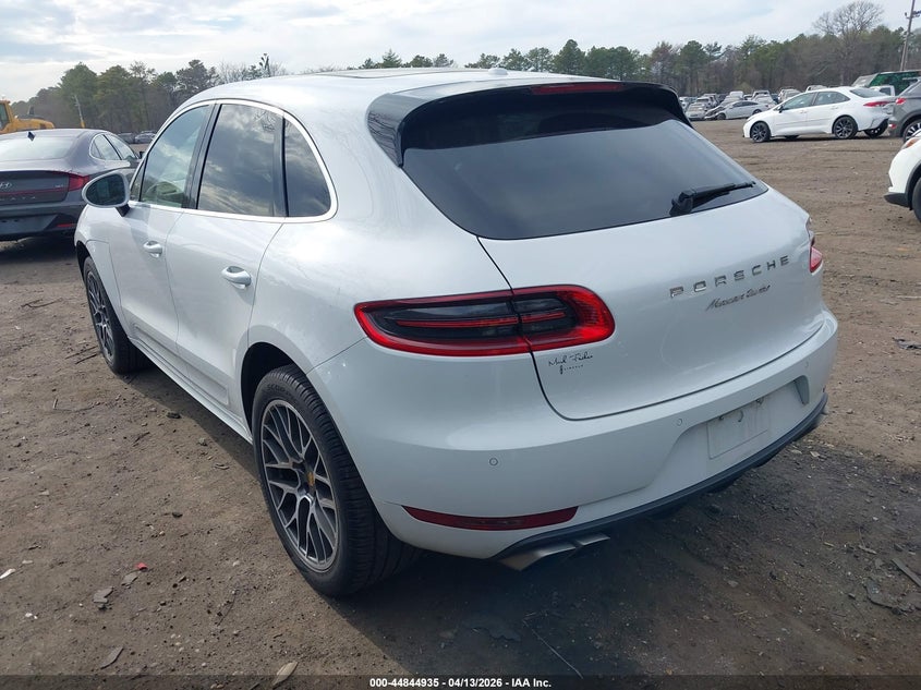 2015 Porsche Macan Turbo