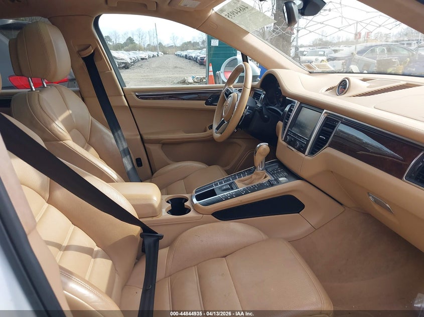 2015 Porsche Macan Turbo