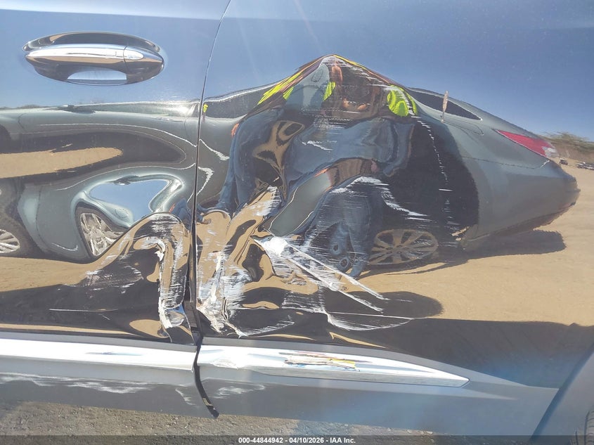 2023 Buick Envision Essence Fwd VIN: LRBFZNR42PD022036 Lot: 44844942