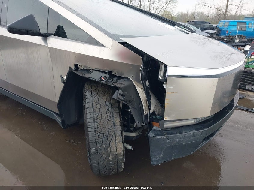 2025 Tesla Cybertruck All-Wheel Drive VIN: 7G2CEHED0SA062523 Lot: 44844952