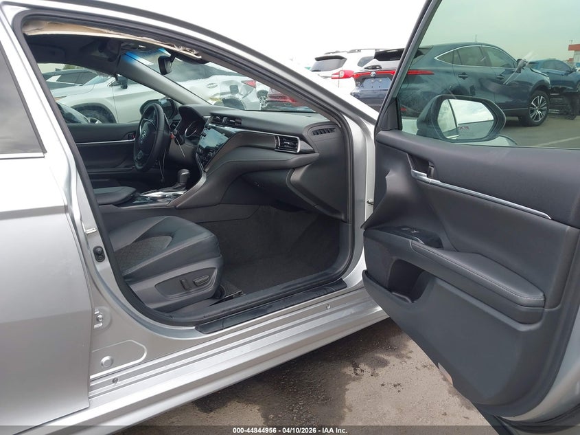 2019 Toyota Camry Xse