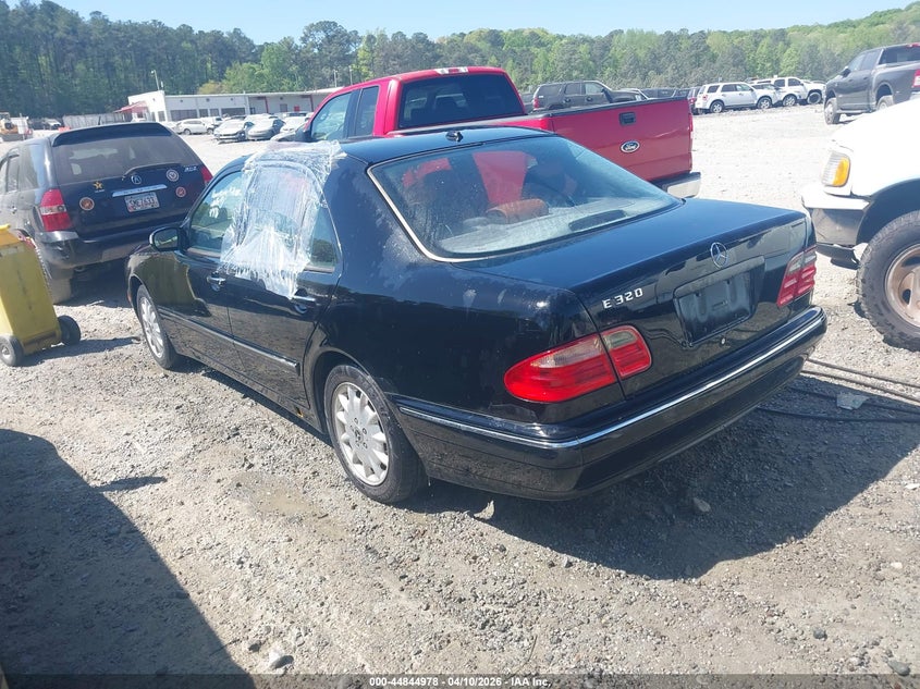 2001 Mercedes-Benz E 320