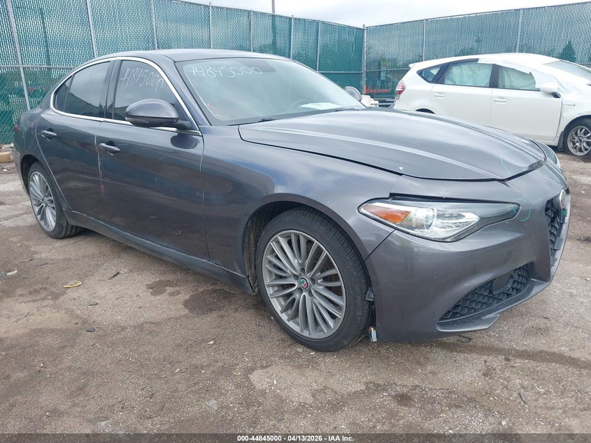 2017 ALFA ROMEO GIULIA TI AWD