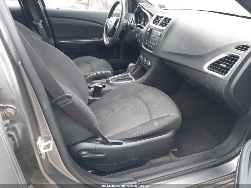 2013 Dodge Avenger Se