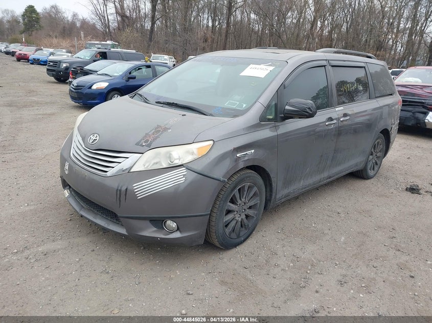 2012 Toyota Sienna Limited 7 Passenger