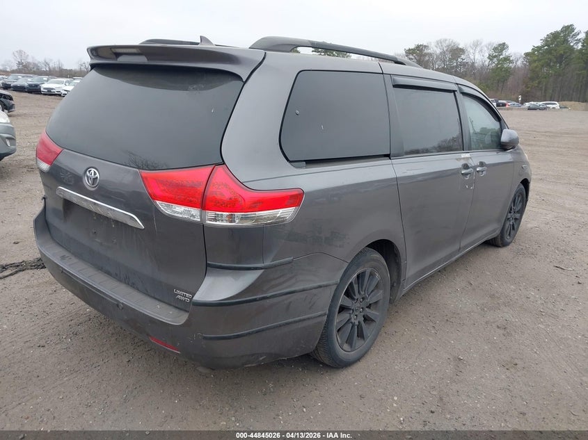 2012 Toyota Sienna Limited 7 Passenger