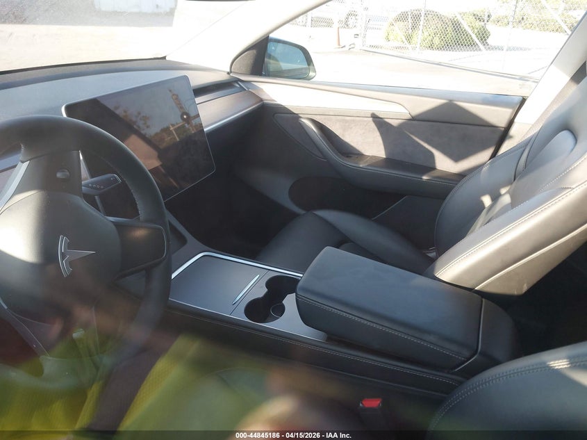 2024 Tesla Model y Long Range Dual Motor All-Wheel Drive grey Lot 111044845186 Vin 7SAYGAEE1RF156834