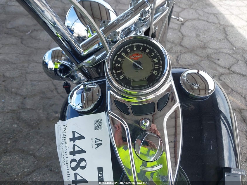 2012 Harley-Davidson Flstc Heritage Softail Classic VIN: 1HD1BWV19CB025862 Lot: 44845301