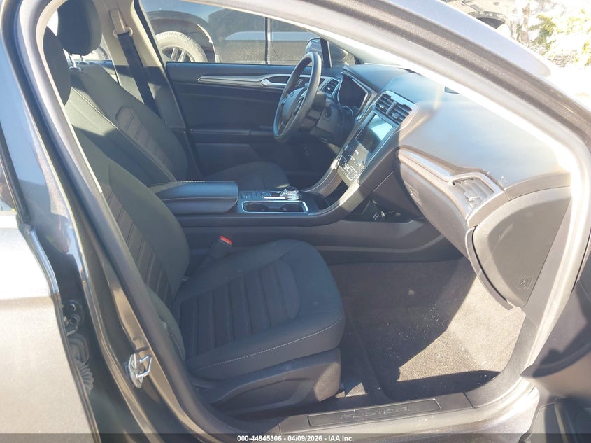 2020 Ford Fusion Hybrid Se