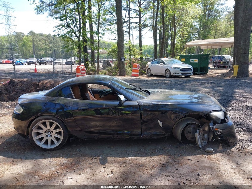 2013 BMW Z4 Sdrive35Is VIN: WBALM1C5XDE633979 Lot: 44845312