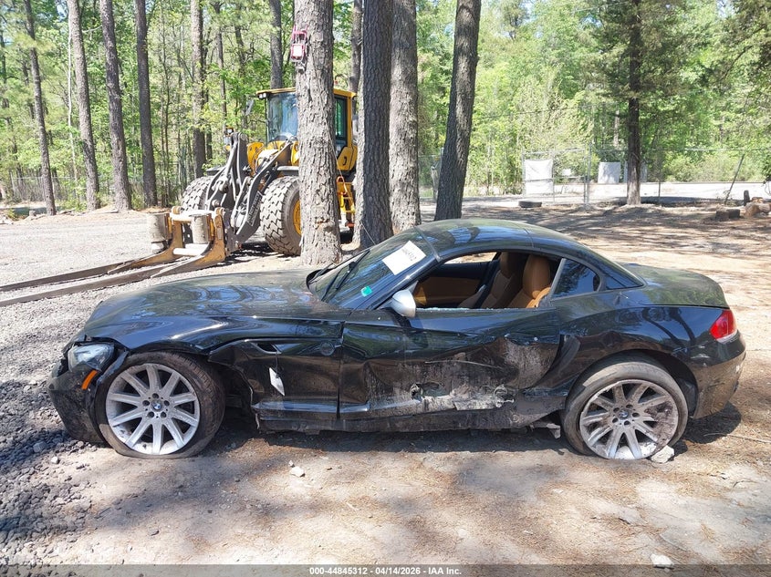 2013 BMW Z4 Sdrive35Is VIN: WBALM1C5XDE633979 Lot: 44845312
