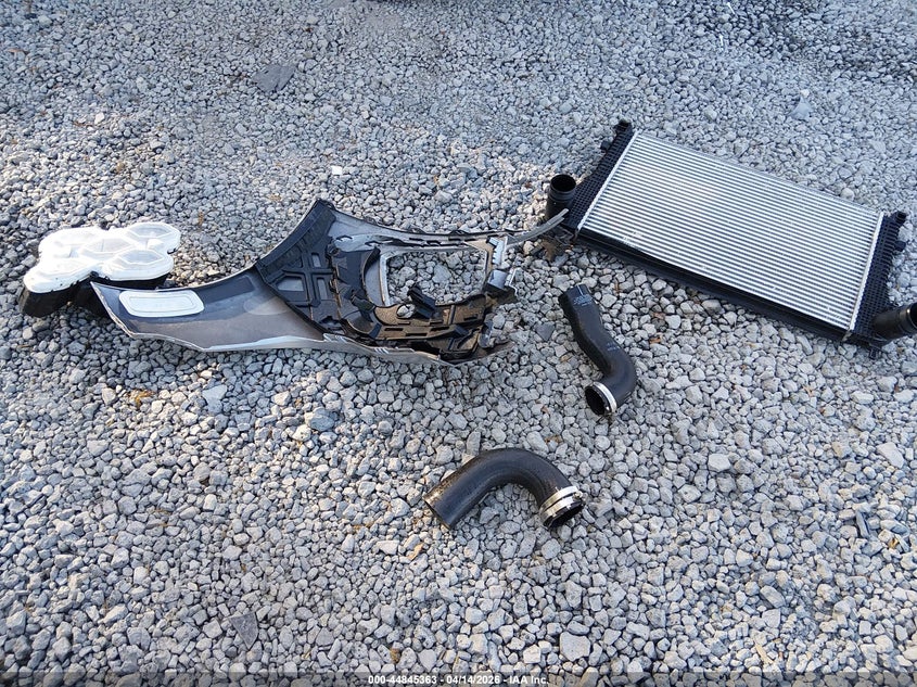 2022 Volkswagen Golf Gti 2.0T S VIN: WVWG87CD8NW209439 Lot: 44845363