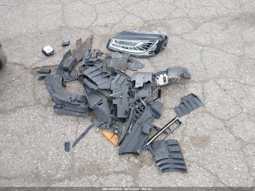 2015 Audi A8 L 3.0T VIN: WAU3GAFD6FN024465 Lot: 44845415