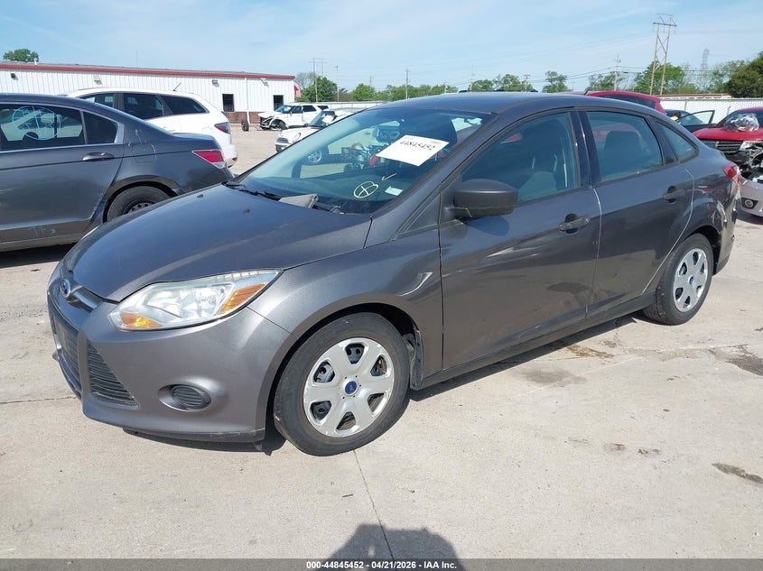 Vin: 1fahp3e27cl429073, lot: 45342760, ford focus s 20122