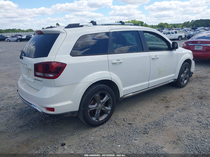 3C4PDCGB2FT659303 2015 Dodge Journey 2.4 Crossroad white