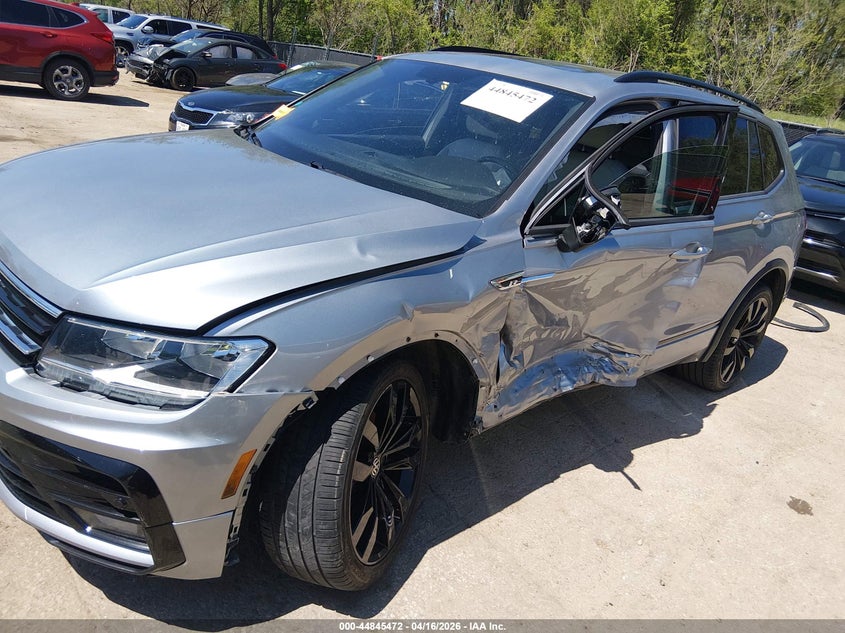 2020 VOLKSWAGEN TIGUAN auction photo 6