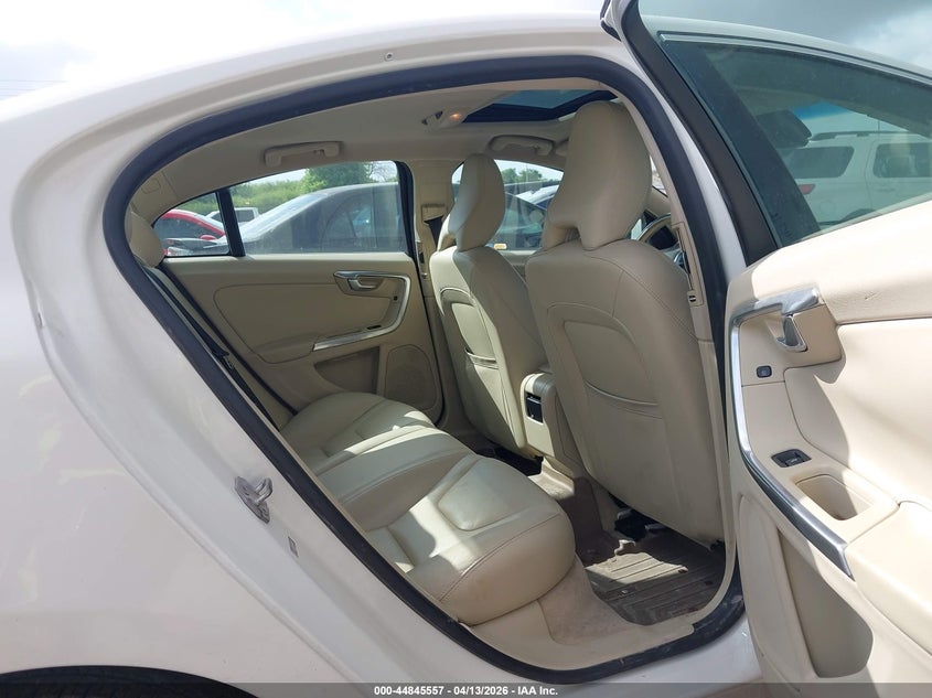 2015 Volvo S60 T5 Premier VIN: YV140MFK2F2338332 Lot: 44845557