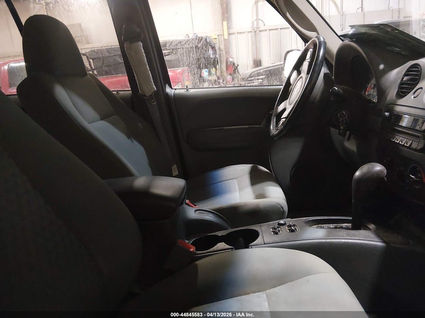 2005 Jeep Liberty Sport