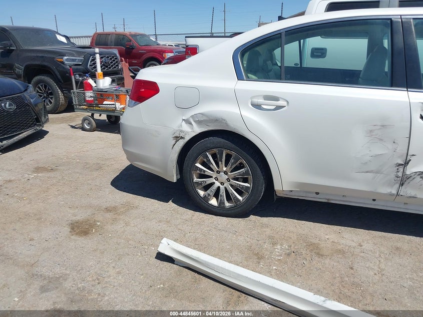 2011 Subaru Legacy 2.5I Limited VIN: 4S3BMCK6XB3235085 Lot: 44845601