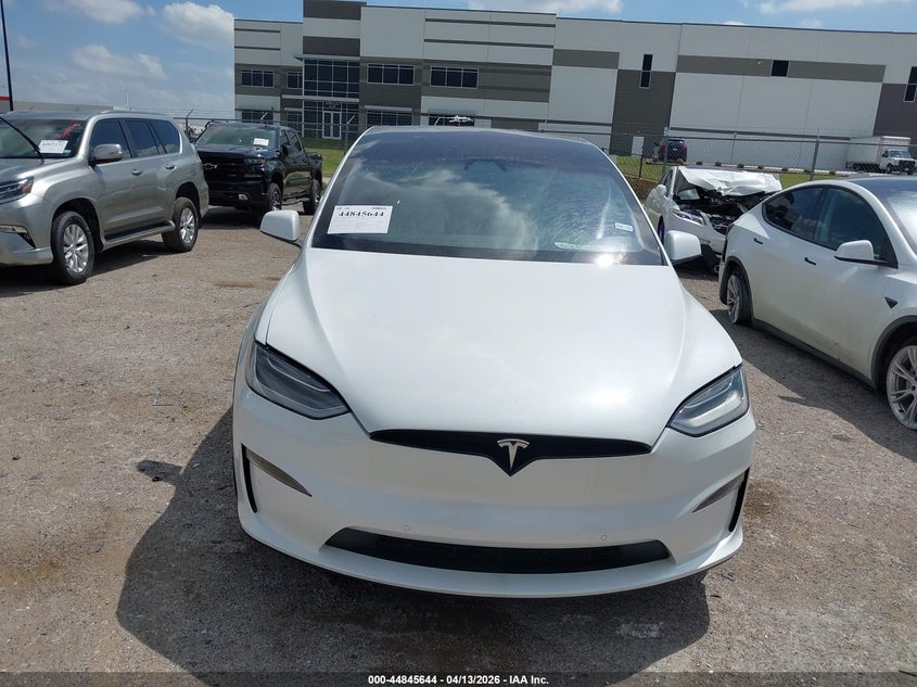 2022 Tesla Model X Plaid Tri Motor All-Wheel Drive VIN: 7SAXCBE68NF341768 Lot: 44845644