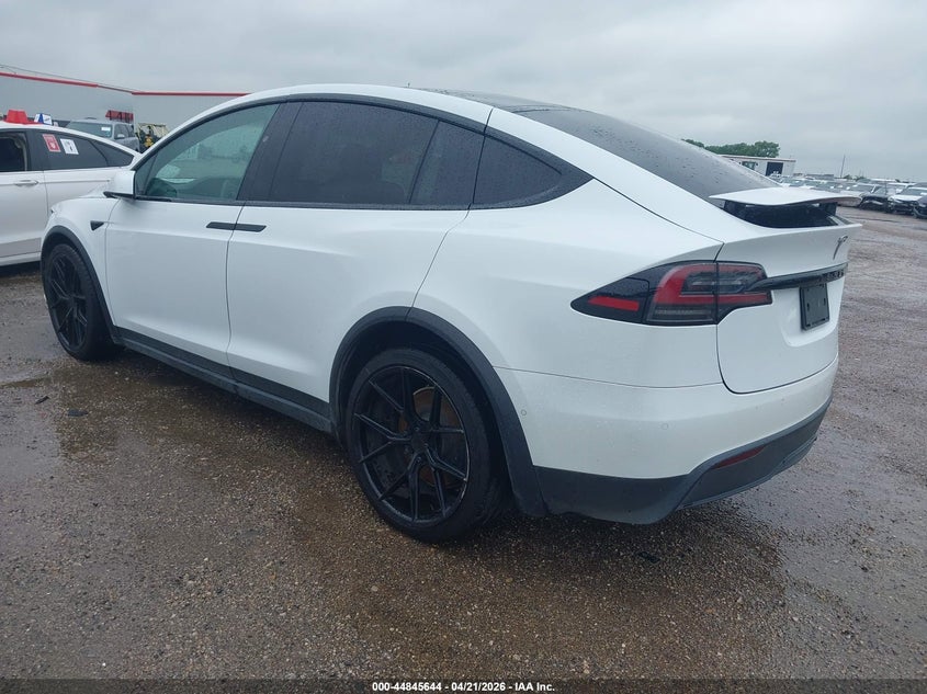 Vin: 7saxcbe68nf341768, lot: 45342952, tesla model x plaid tri motor all-wheel drive 20223