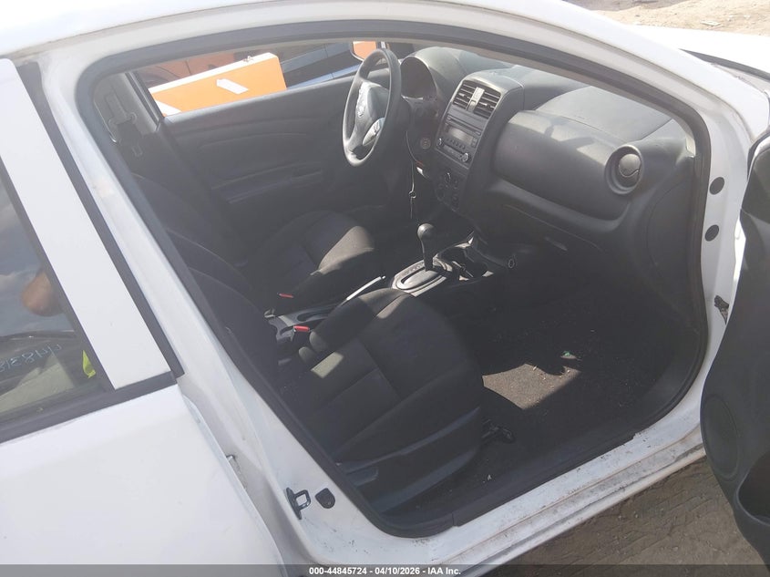 2017 Nissan Versa 1.6 S+