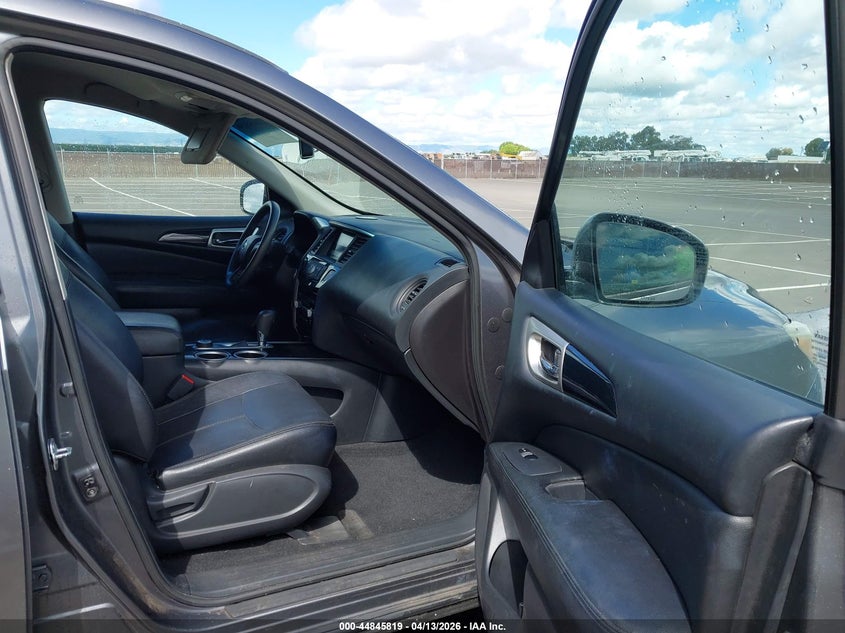 2015 Nissan Pathfinder S