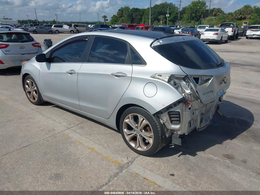 2013 Hyundai Elantra Gt Base W/Blue