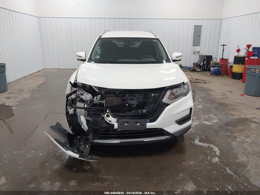 2017 Nissan Rogue Sv VIN: KNMAT2MV7HP520101 Lot: 44845930