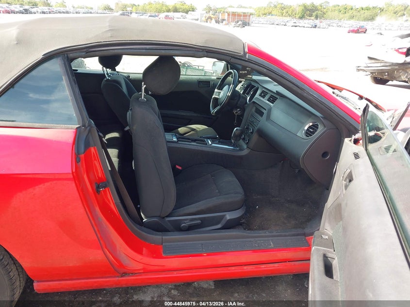 2014 Ford Mustang V6