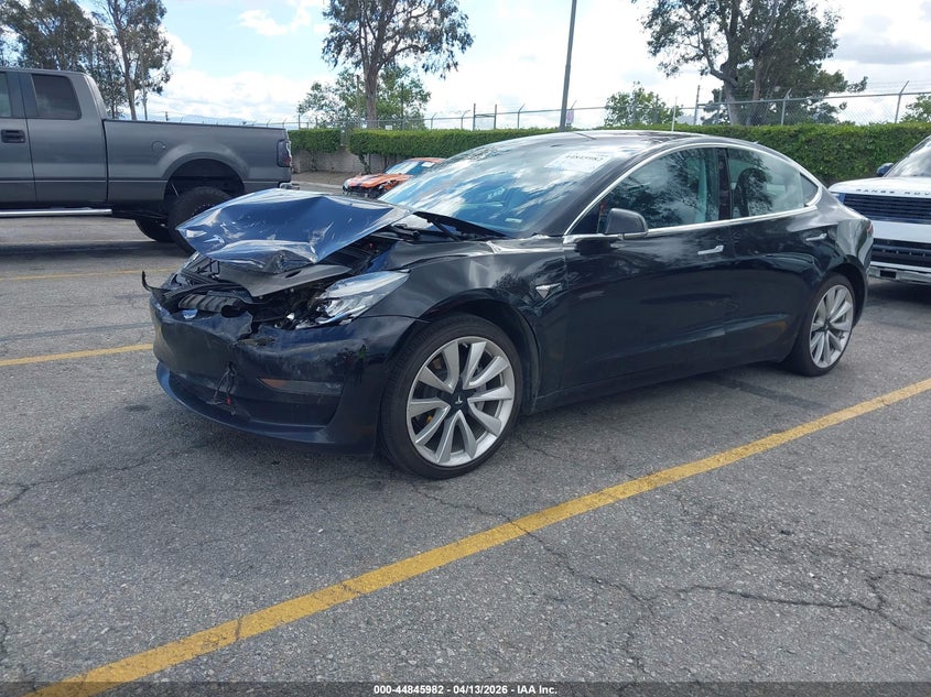Vin: 5yj3e1ea3jf148541, lot: 45343290, tesla model 3 20182