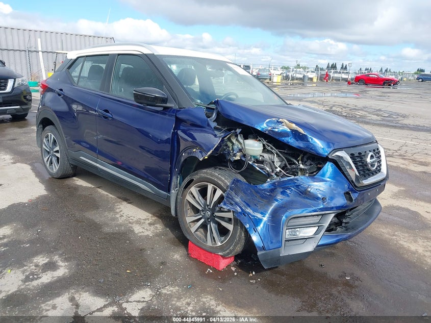 2018 Nissan Kicks Sr