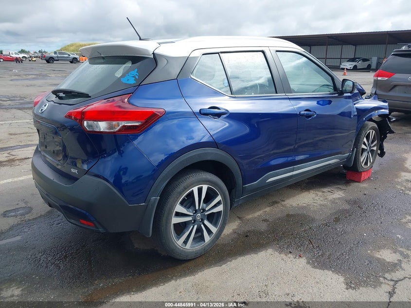 2018 Nissan Kicks Sr